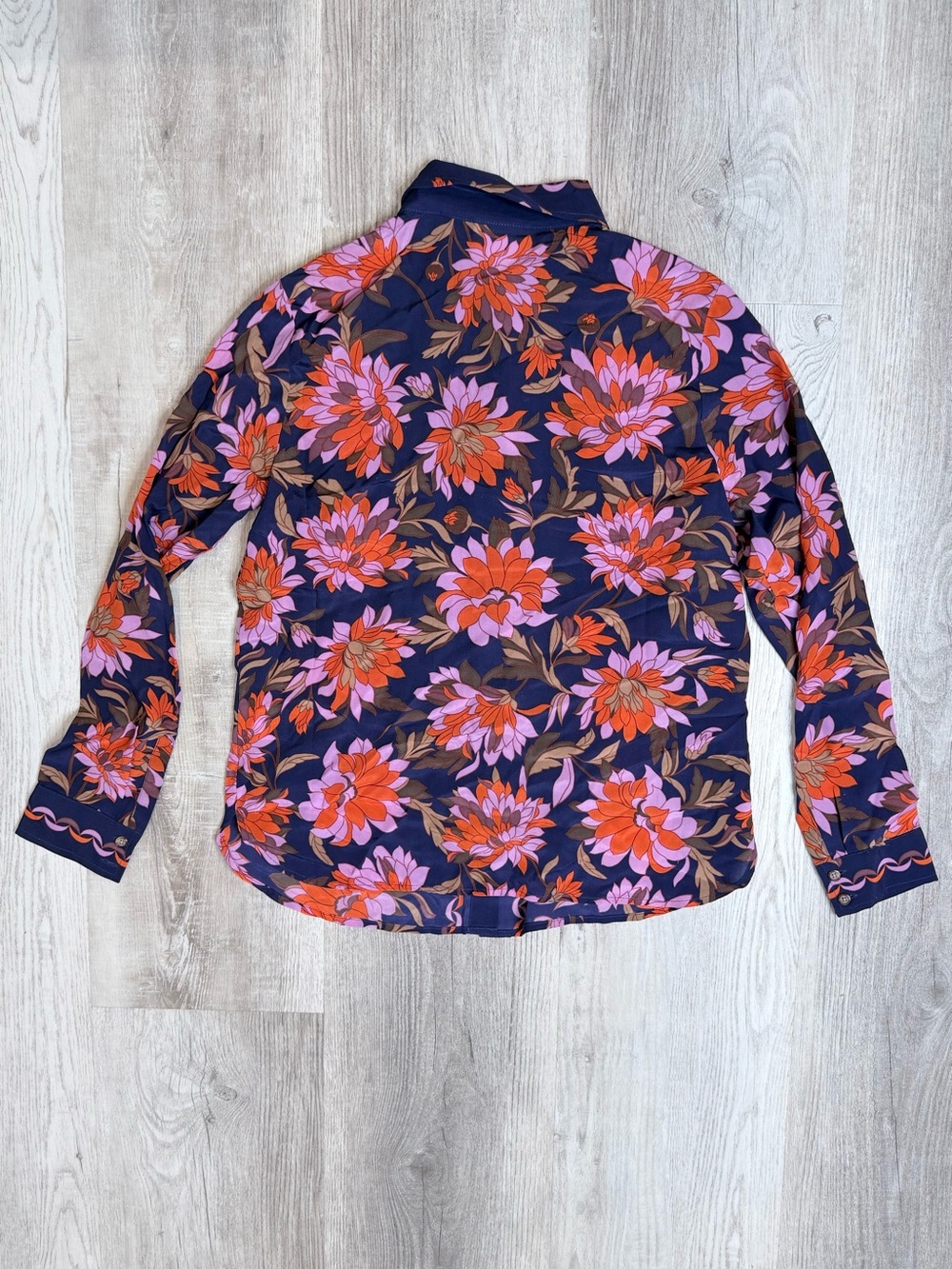 Anthropologie Maeve Paradigm Silk Buttondown Floral Blouse Navy Multi Size 8 NWT - Picture 9 of 16